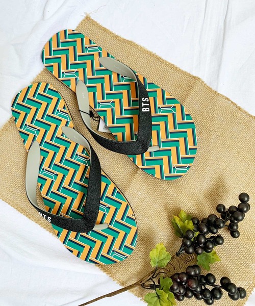 shopnikoniko（ショップニコニコ）の「BTS公式ライセンストングサンダルIDOL（サンダル・レディース・F/G/B/D/A/C/E・24cm/26cm/25cm/23cm）」の11枚目の写真