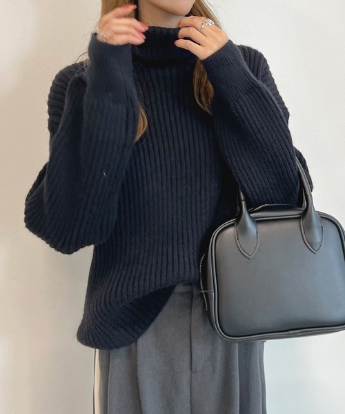 Futier land（フューティアランド）の「タートルバルーンスリーブニットプルオーバー（ニット/セーター・レディース・ブラック/ブルー/アイボリー/グレイッシュベージュ/オレンジ/ライトブラウン/パープル/ピンク/イエロー/グリーン・FREE）」の12枚目の写真