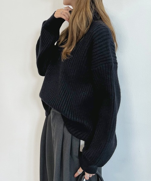 Futier land（フューティアランド）の「タートルバルーンスリーブニットプルオーバー（ニット/セーター・レディース・ブラック/ブルー/アイボリー/グレイッシュベージュ/オレンジ/ライトブラウン/パープル/ピンク/イエロー/グリーン・FREE）」の16枚目の写真