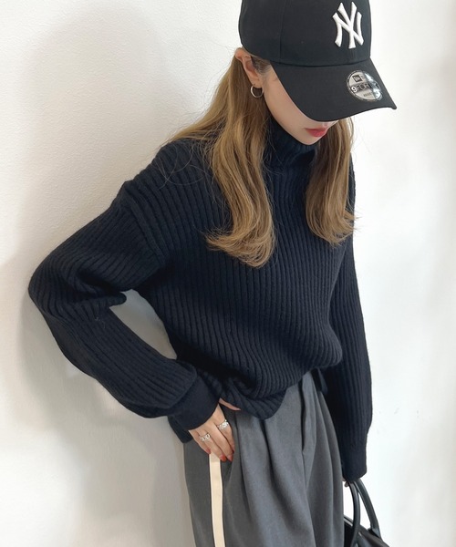 Futier land（フューティアランド）の「タートルバルーンスリーブニットプルオーバー（ニット/セーター・レディース・ブラック/ブルー/アイボリー/グレイッシュベージュ/オレンジ/ライトブラウン/パープル/ピンク/イエロー/グリーン・FREE）」の11枚目の写真