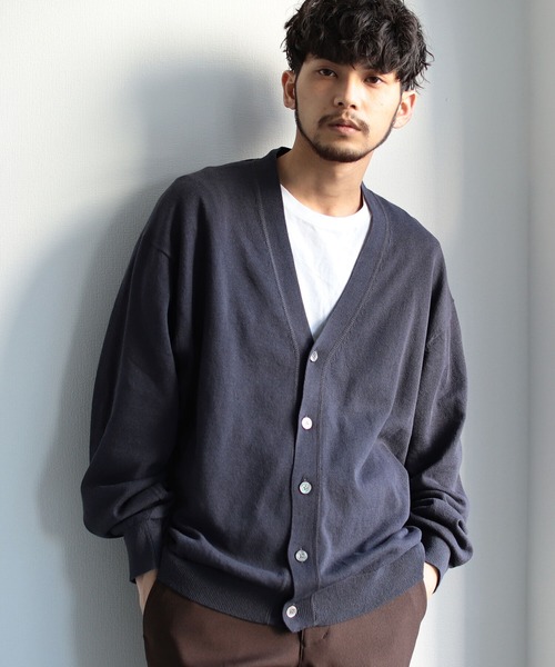 BEAMS（ビームス）の「BEAMS / 美濃和紙 イージー カーディガン（ニット/セーター・メンズ・オフホワイト/チャコールグレー・SMALL/MEDIUM/LARGE/X-LARGE）」の2枚目の写真