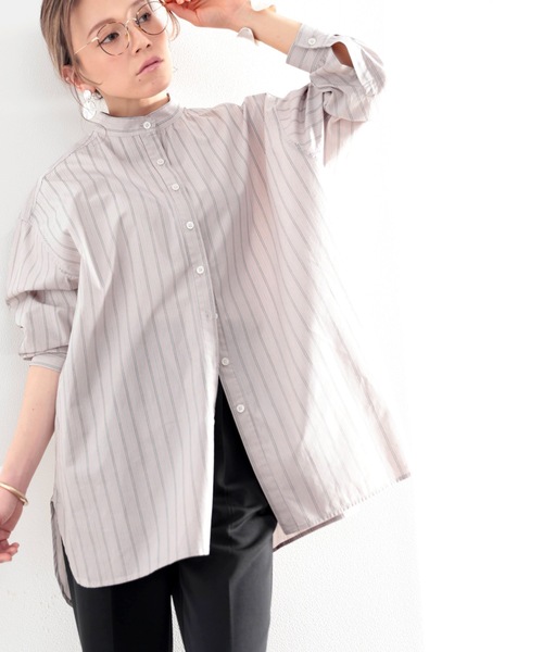 classicalelf（クラシカルエルフ）の「一枚で上級者見え。綿100％、バンドカラーストライプBIGシルエットシャツ（シャツ/ブラウス・レディース・ベージュ/オフホワイト/グレイッシュベージュ/ブラウン/サンドベージュ/グリーン・MEDIUM/LARGE/X-LARGE）」の18枚目の写真