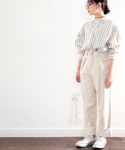 classicalelf（クラシカルエルフ）の「一枚で上級者見え。綿100％、バンドカラーストライプBIGシルエットシャツ（シャツ/ブラウス・レディース・ベージュ/オフホワイト/グレイッシュベージュ/ブラウン/サンドベージュ/グリーン・MEDIUM/LARGE/X-LARGE）」の13枚目の写真