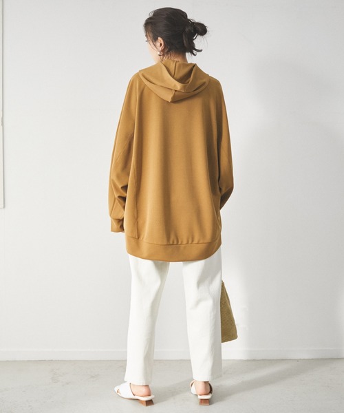 AZUL ENCANTO（アズールエンカント）の「フーディトップス（パーカー・レディース・ホワイト/ブラック/キャメル・FREE）」の11枚目の写真