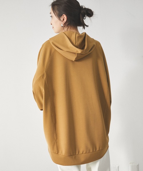 AZUL ENCANTO（アズールエンカント）の「フーディトップス（パーカー・レディース・ホワイト/ブラック/キャメル・FREE）」の5枚目の写真