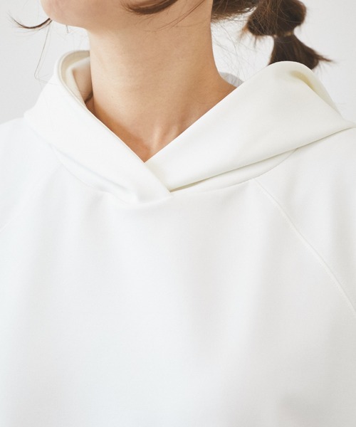 AZUL ENCANTO（アズールエンカント）の「フーディトップス（パーカー・レディース・ホワイト/ブラック/キャメル・FREE）」の18枚目の写真