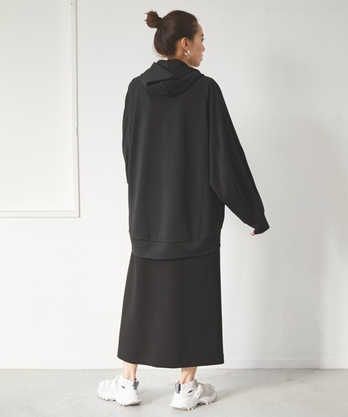 AZUL ENCANTO（アズールエンカント）の「フーディトップス（パーカー・レディース・ホワイト/ブラック/キャメル・FREE）」の19枚目の写真