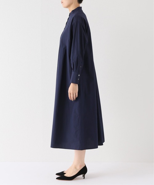 JOURNAL STANDARD（ジャーナルスタンダード）の「タイプライターバンドカラーロングワンピース（ワンピース・レディース・オリーブ/ネイビー/ベージュ系その他/ホワイト・38/36）」の21枚目の写真