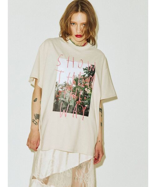 jouetie(ジュエティ)の「グランジフォトロゴ BIG Tシャツ(Tシャツ/カットソー・レディース・ブラック/ピンク/アイボリー・MEDIUM)」の5枚目の写真