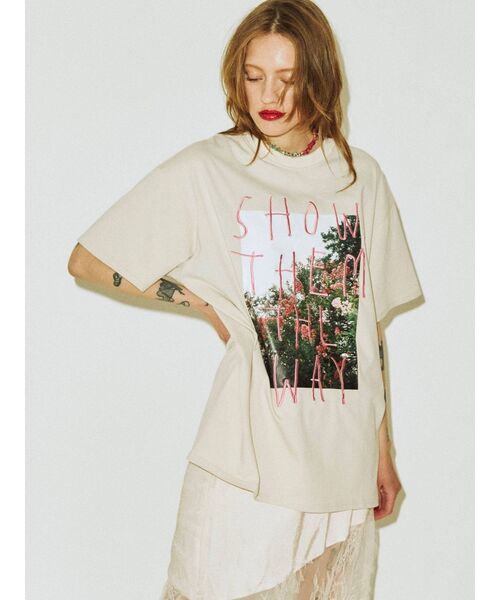 jouetie(ジュエティ)の「グランジフォトロゴ BIG Tシャツ(Tシャツ/カットソー・レディース・ブラック/ピンク/アイボリー・MEDIUM)」の6枚目の写真