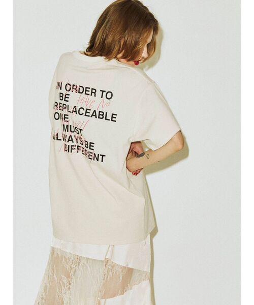 jouetie(ジュエティ)の「グランジフォトロゴ BIG Tシャツ(Tシャツ/カットソー・レディース・ブラック/ピンク/アイボリー・MEDIUM)」の7枚目の写真