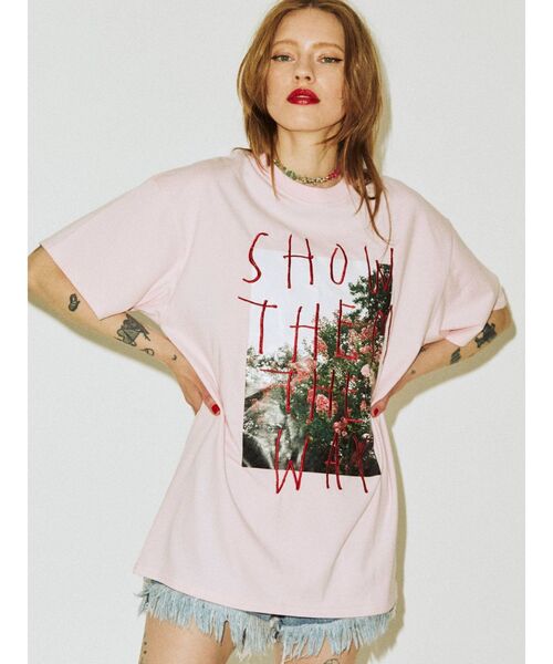 jouetie(ジュエティ)の「グランジフォトロゴ BIG Tシャツ(Tシャツ/カットソー・レディース・ブラック/ピンク/アイボリー・MEDIUM)」の14枚目の写真