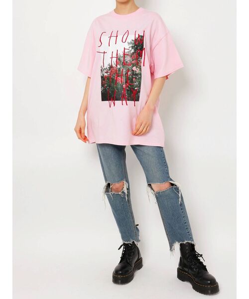 jouetie(ジュエティ)の「グランジフォトロゴ BIG Tシャツ(Tシャツ/カットソー・レディース・ブラック/ピンク/アイボリー・MEDIUM)」の18枚目の写真