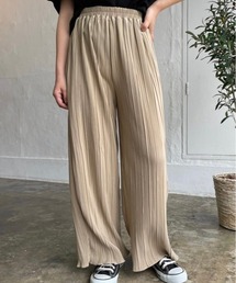 プリーツメロウワイドシルエット　ストレートパンツ
