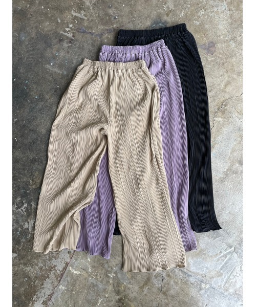 DAIS-Y（デイジー）の「プリーツメロウワイドシルエット　ストレートパンツ（その他パンツ・レディース・ブラック/オリーブ/ラベンダー・FREE）」の5枚目の写真