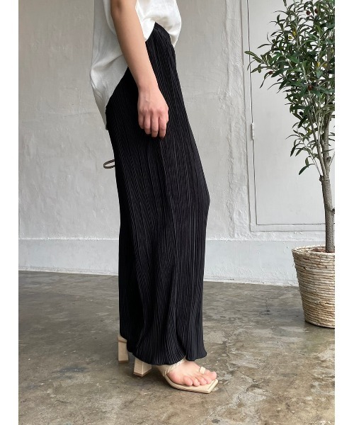 DAIS-Y（デイジー）の「プリーツメロウワイドシルエット　ストレートパンツ（その他パンツ・レディース・ブラック/オリーブ/ラベンダー・FREE）」の15枚目の写真