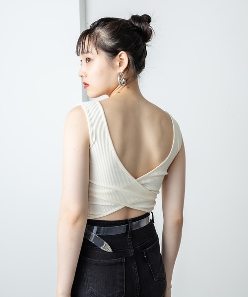 RASVOA（ラスボア）の「カットリブカップ付きバッククロスタンク（タンクトップ・レディース・ブラック/オフホワイト・FREE）」の18枚目の写真