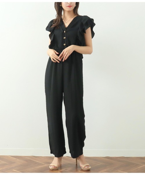 CHILLE（チル）の「フリルポイントオールインワン（サロペット/オーバーオール・レディース・ブラック/ベージュ/ブルー・FREE）」の2枚目の写真