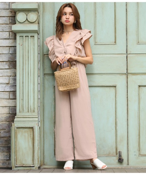 CHILLE（チル）の「フリルポイントオールインワン（サロペット/オーバーオール・レディース・ブラック/ベージュ/ブルー・FREE）」の16枚目の写真