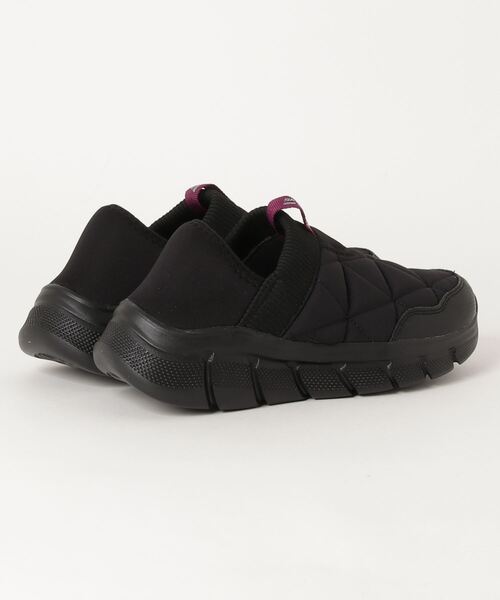 SKECHERS（スケッチャーズ）の「SKECHERS/スケッチャーズ BOBS B FLEX-MIGHTY PUFF / ﾎﾞﾌﾞｽ ﾋﾞｰﾌﾚｯｸｽ ﾏｲﾃｨ ﾊﾟﾌ モック スリッパ  117111（スニーカー・レディース・ブラック×ブラック/ベージュ/カーキ・23.0cm/24.0cm/25.0cm）」の4枚目の写真