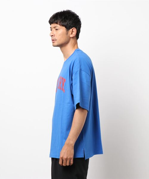 THISIS(ディスイズ)の「アメカジプリントTシャツ(Tシャツ/カットソー・メンズ・パープル系その他2/ブラック/ワインレッド/グリーン系その他/レッド系その他/グリーン系その他2/ピンク/ホワイト/ブラック系その他/パープル系その他/ブルー系その他2/ブルー/グリーン/ブルー系その他3/レッド系その他3/ネイビー/ブラック系その他2/パープル/ホワイト系その他/ブルー系その他/レッド系その他2・LARGE/MEDIUM/X-LARGE)」の22枚目の写真