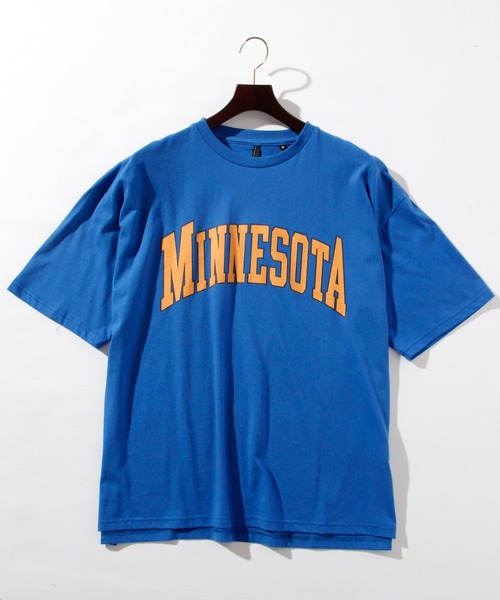 THISIS(ディスイズ)の「アメカジプリントTシャツ(Tシャツ/カットソー・メンズ・パープル系その他2/ブラック/ワインレッド/グリーン系その他/レッド系その他/グリーン系その他2/ピンク/ホワイト/ブラック系その他/パープル系その他/ブルー系その他2/ブルー/グリーン/ブルー系その他3/レッド系その他3/ネイビー/ブラック系その他2/パープル/ホワイト系その他/ブルー系その他/レッド系その他2・LARGE/MEDIUM/X-LARGE)」の12枚目の写真