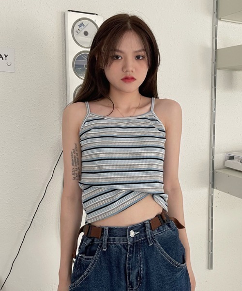MANGROVE（マングローブ）の「ストライプカジュアルキャミソール（キャミソール・レディース・ブラック/ブルー・FREE）」の4枚目の写真