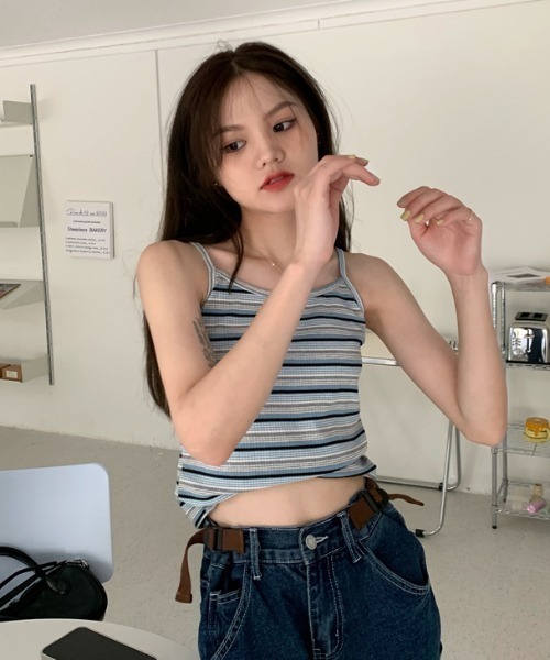 MANGROVE（マングローブ）の「ストライプカジュアルキャミソール（キャミソール・レディース・ブラック/ブルー・FREE）」の9枚目の写真