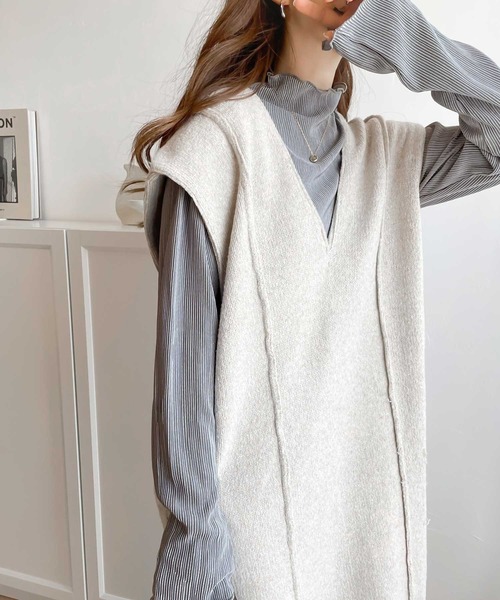 classicalelf（クラシカルエルフ）の「上品な光沢感。2wayメロープリーツハイネックトップス（Tシャツ/カットソー・レディース・ブラック/アイボリー/グレー/グレイッシュベージュ/カーキ/モカ/ブラウン/ライトグレー/オレンジ系その他/イエロー/ピンクベージュ/ライトグリーン/イエロー系その他・LARGE/X-LARGE/MEDIUM/SMALL）」の21枚目の写真