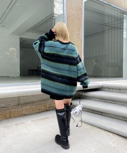 WHO'S WHO gallery(フーズフーギャラリー)の「【KOOKY'N/クーキー】アルパカ混ボーダーモヘアライククルーニット(ニット/セーター・メンズ・ブラック/パープル/ブルー・FREE)」の14枚目の写真