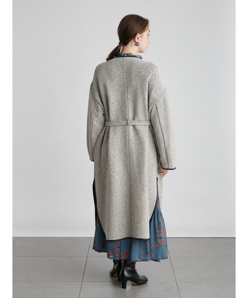 LILY BROWN（リリーブラウン）の「合皮パイピングコート（ノーカラーコート・レディース・ブラック/ベージュ・FREE）」の5枚目の写真