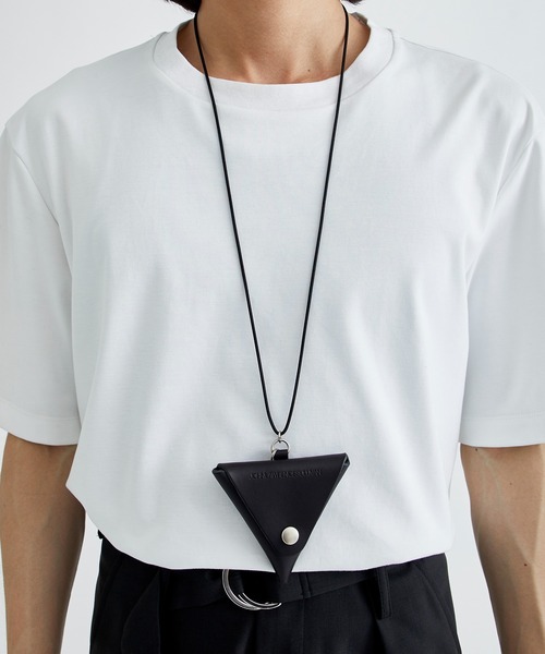 JOHN LAWRENCE SULLIVAN（ジョンローレンスサリバン）の「LEATHER TRIANGLE COIN CASE（コインケース・メンズ・ブラック・FREE）」の6枚目の写真