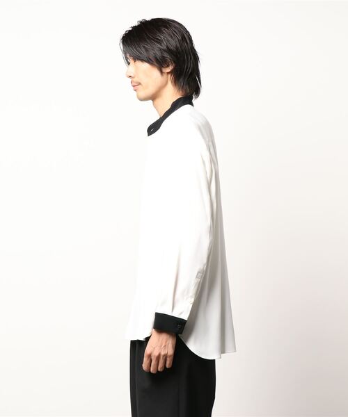 Lui's（ルイス）の「配色スタンドシャツ（シャツ/ブラウス・メンズ・ホワイト/ブラック・MEDIUM/SMALL）」の4枚目の写真