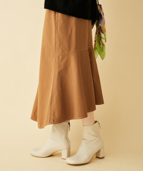 MADEMOISELLE ROPE'(マドモアゼル ロペ)の「<春まで使える>ステッチ加工アシンメトリーマーメイドスカート(スカート・レディース・ブラック/ダークブラウン・36/38)」の19枚目の写真