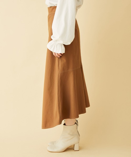 MADEMOISELLE ROPE'(マドモアゼル ロペ)の「<春まで使える>ステッチ加工アシンメトリーマーメイドスカート(スカート・レディース・ブラック/ダークブラウン・36/38)」の8枚目の写真