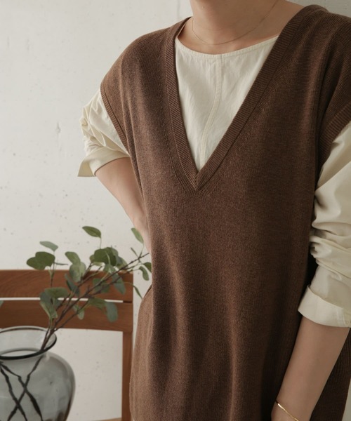 URBAN RESEARCH DOORS(アーバンリサーチドアーズ)の「Vネックルーズベスト(ニット/セーター・レディース・ブラック/モカ・ONE)」の22枚目の写真