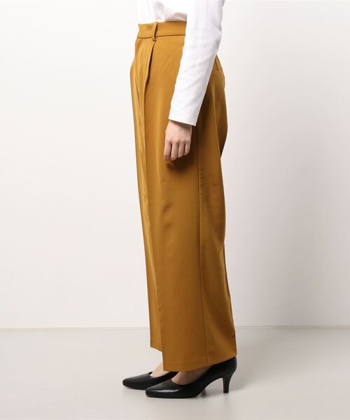 LOWRYS FARM(ローリーズファーム)の「カラーセミワイドパンツ 236226(その他パンツ・レディース・ブラック/イエロー/グリーン/アイボリー・MEDIUM/LARGE)」の5枚目の写真