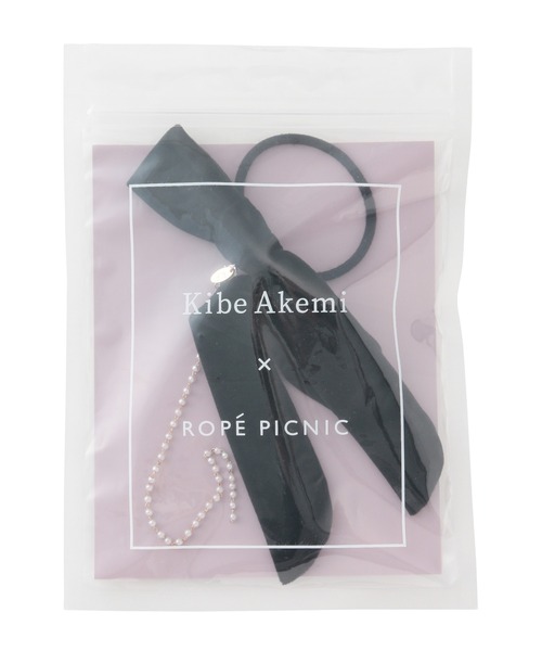 ROPE' PICNIC（ロペピクニック）の「【KIBE AKEMI×ROPE’ PICNIC】パール付きベルベットヘアポニー（ヘアゴム・レディース・ブラック・FREE）」の2枚目の写真