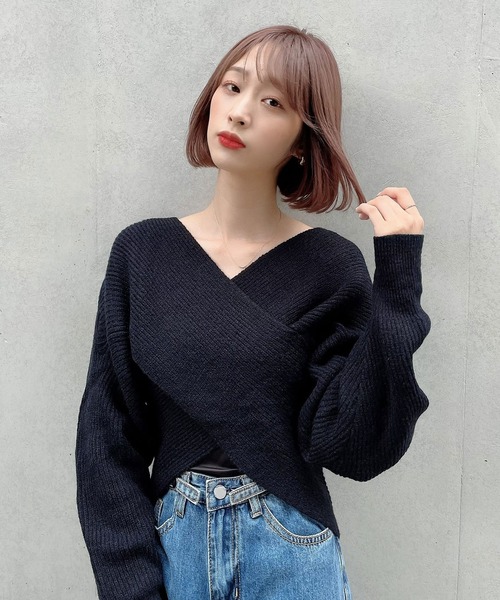 Voyage titty&Co.PETIT(ボヤージュティティアンドコープチ)の「【Voyage titty&Co.】フロントクロスニットプルオーバー(ニット/セーター・レディース・ベージュ/ブラック・FREE)」の4枚目の写真