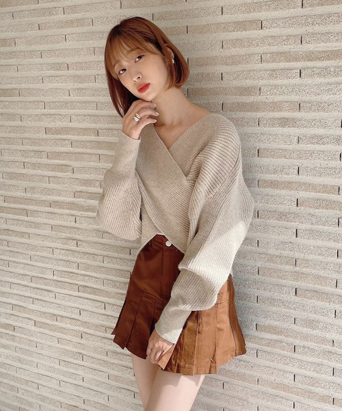 Voyage titty&Co.PETIT(ボヤージュティティアンドコープチ)の「【Voyage titty&Co.】フロントクロスニットプルオーバー(ニット/セーター・レディース・ベージュ/ブラック・FREE)」の6枚目の写真