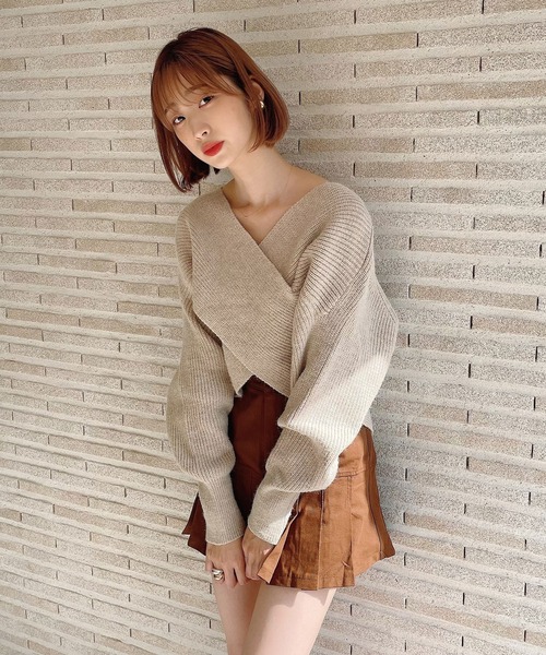 Voyage titty&Co.PETIT(ボヤージュティティアンドコープチ)の「【Voyage titty&Co.】フロントクロスニットプルオーバー(ニット/セーター・レディース・ベージュ/ブラック・FREE)」の7枚目の写真