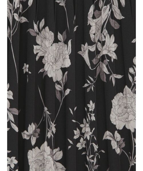 MERCURYDUO（マーキュリーデュオ）の「プリーツロングスカート（スカート・レディース・グレー/アイボリー/ブラック・SMALL/MEDIUM）」の7枚目の写真