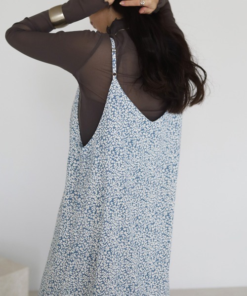 Bab（バブ）の「フラワーパターンキャミソールワンピース（ワンピース・レディース・イエロー/ブルー・M）」の9枚目の写真