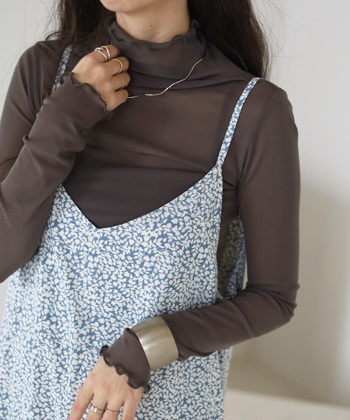 Bab（バブ）の「フラワーパターンキャミソールワンピース（ワンピース・レディース・イエロー/ブルー・M）」の3枚目の写真