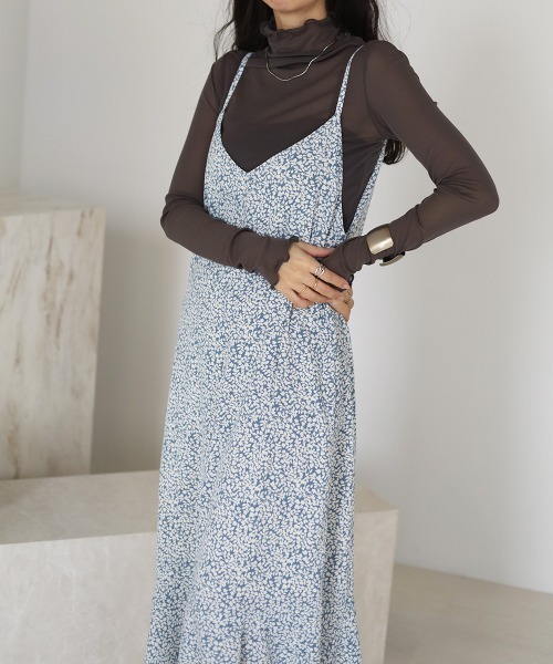 Bab（バブ）の「フラワーパターンキャミソールワンピース（ワンピース・レディース・イエロー/ブルー・M）」の15枚目の写真