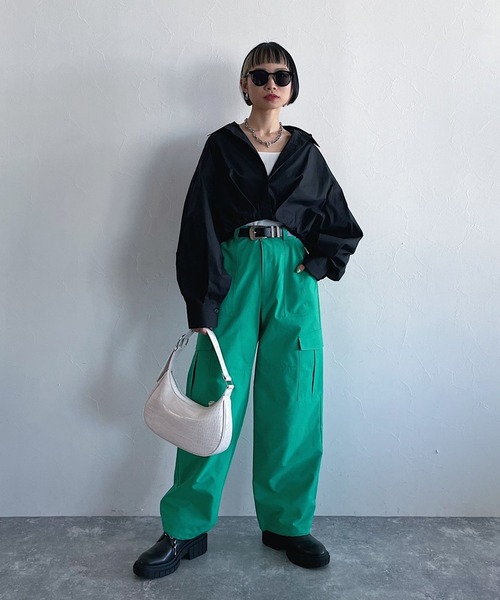 PAGEBOY（ページボーイ）の「CORE / ドレープショートシャツ（シャツ/ブラウス・レディース・ブラック/グリーン・FREE）」の7枚目の写真