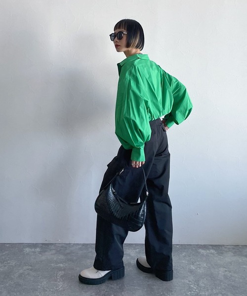 PAGEBOY（ページボーイ）の「CORE / ドレープショートシャツ（シャツ/ブラウス・レディース・ブラック/グリーン・FREE）」の15枚目の写真