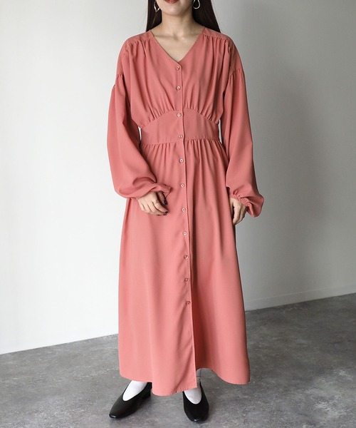 Riberry（リベリー）の「ウエストギャザーワンピース（ワンピース・レディース・グレイッシュベージュ/グリーン/ピンク・MEDIUM）」の5枚目の写真