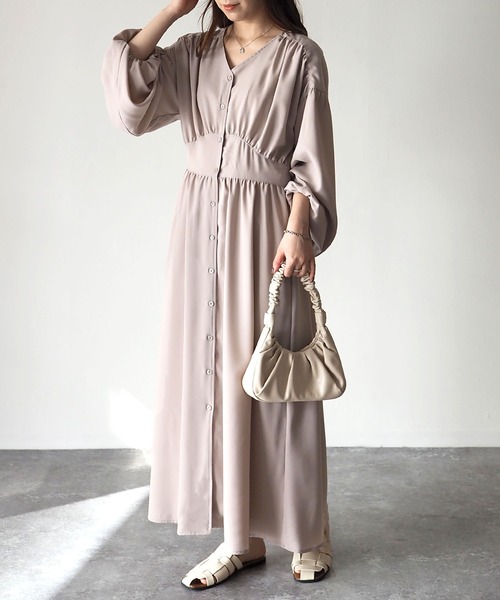 Riberry（リベリー）の「ウエストギャザーワンピース（ワンピース・レディース・グレイッシュベージュ/グリーン/ピンク・MEDIUM）」の7枚目の写真