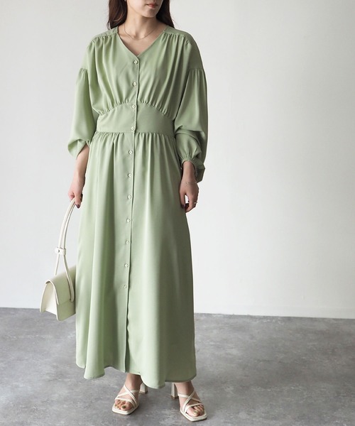 Riberry（リベリー）の「ウエストギャザーワンピース（ワンピース・レディース・グレイッシュベージュ/グリーン/ピンク・MEDIUM）」の17枚目の写真